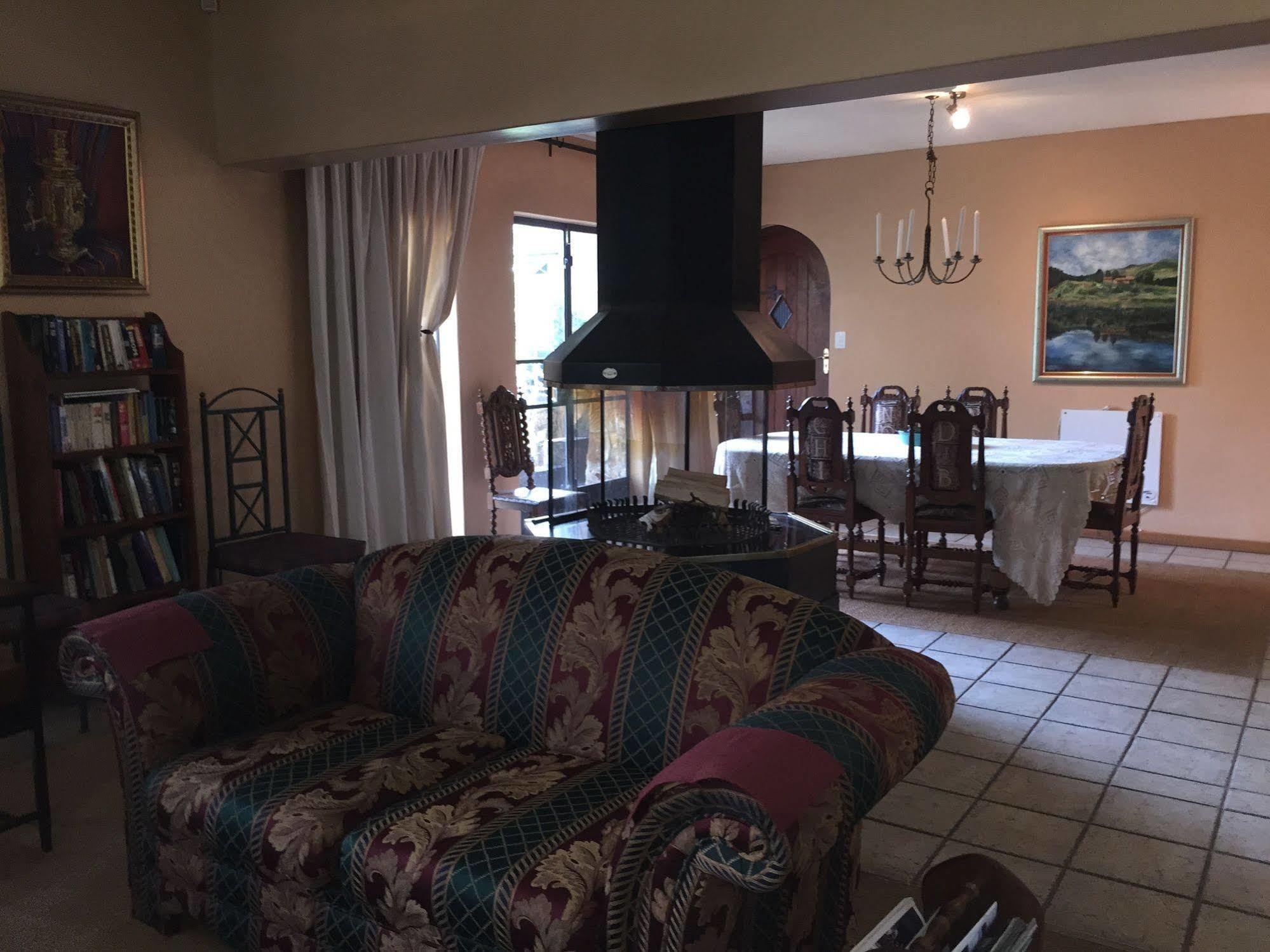 Treelands Estate ダルストロアーム エクステリア 写真